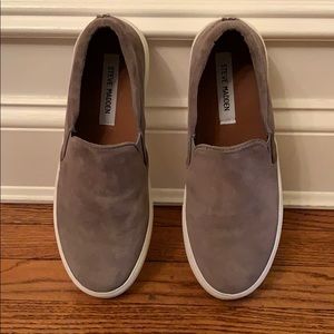 Steve Madden Gills Grey Suede Platform Sneaker